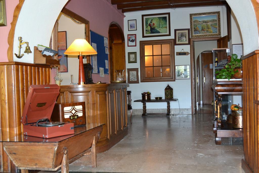 Hostal De La Gloria Viladrau Exterior photo